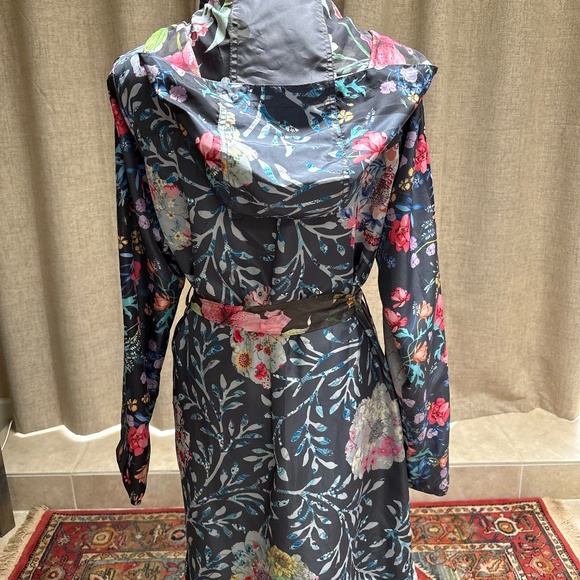 Johnny Was Reversible Floral Raincoat – NWT (Fits S–M) - Picture 6 of 7